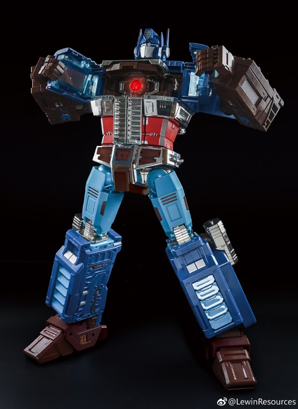 Transformers Mp10 Captain America Style Optimus Prime  (7 of 9)